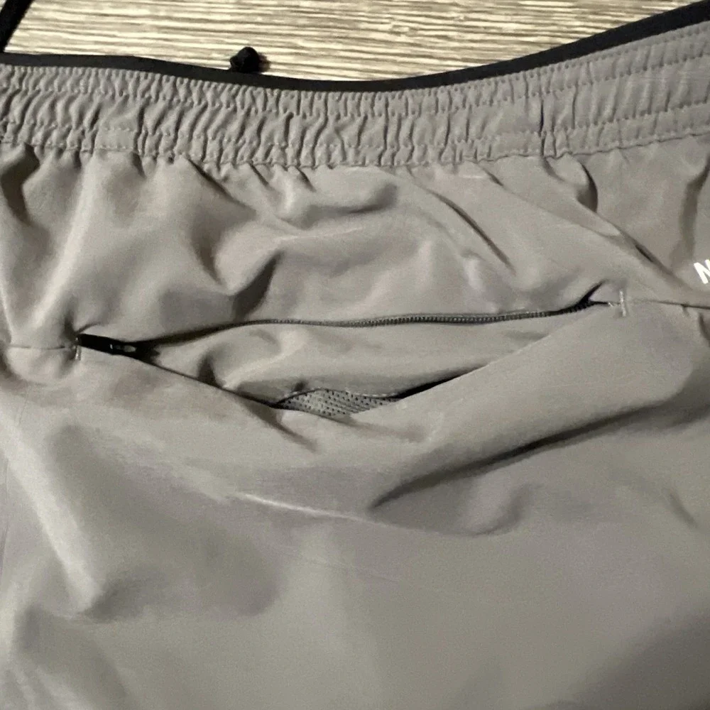 The North Face Wander Shorts 2.0 Smoked Pearl Gray Hiking Men's Size XXL NWT